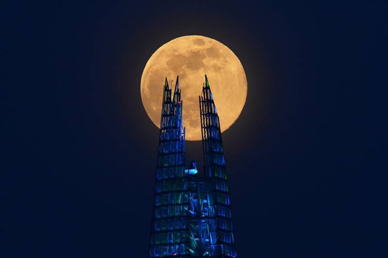 pink super moon, super moon images, super moon place, super moon in India, pink super moon images, super moon photos