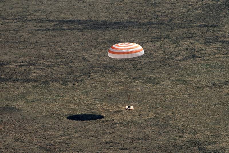 NASA, NASA astronauts, ISS, International Space Station, Soyuz landing, Kazakhstan, space, Jessica Meir, Andrew Morgan, Oleg Skripochka, ISS crew