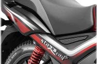 Dual tone seat
