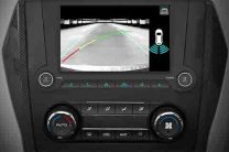 Reverse parking camera with dynamic assist