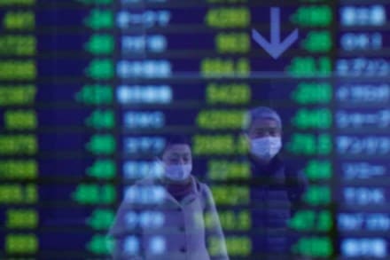 Sensex, Nifty off day’s highs, slip into red; know what’s keeping investors edgy today Sensex, Nifty off day’s highs, slip into red; know what’s keeping investors edgy today