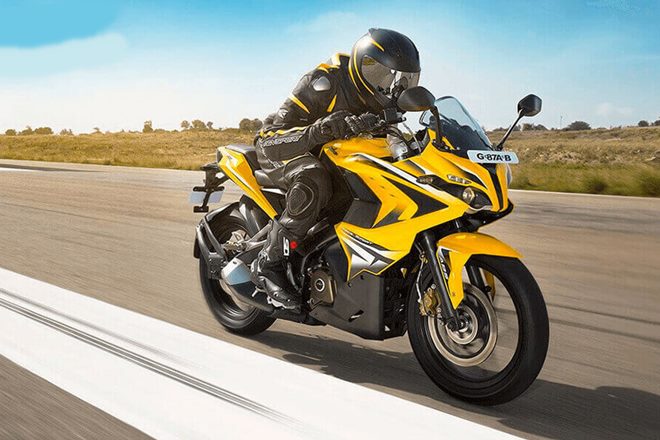BS6 Bajaj Pulsar RS200 launched: Yamaha R15 V3 challenger now costlier by this much!