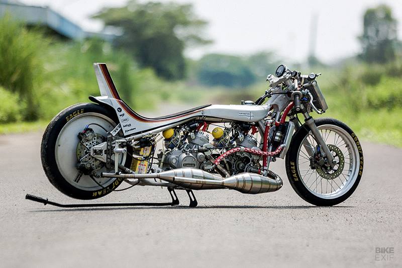 Thrive has a reputation for being one of the world’s most inventive builders, but this twin-engined Ninja takes things to a whole new level. It might not be as fast as ‘Dubble Trubble’ and it’s unlikely to make it across the Pacific to the salt flats. But we reckon it’s going to cause a stir on the street racing scene in Jakarta. (Source: Bikeexif)