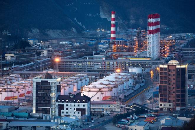 oil, oil prices, crude oil, oil effect on economy, falling oil prices, WTI prices, Brent prices