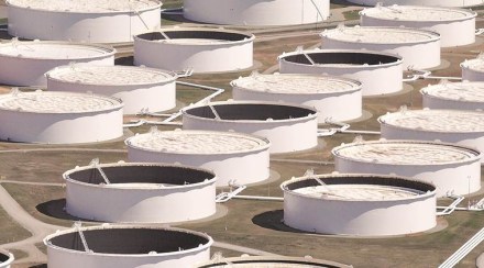 Oil PSUs to re-start over Rs 42,000 cr of projects as lockdown restrictions ease Oil PSUs to re-start over Rs 42,000 cr of projects as lockdown restrictions ease