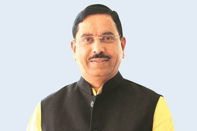 Coal Minister asks chief ministers to not import coal, source domestic fuel