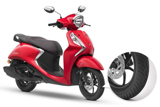 Yamaha, Maxxis Tyres enter retail partnership: Ray ZR & Fascino to come fitted with Maxxis tyres
