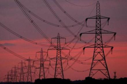 Amid the lockdown to contain the outbreak of the coronavirus, discoms are facing revenue shortage with rising difficulties in meter reading exercises and payment collection.