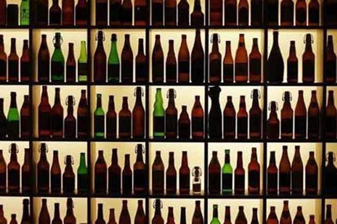 Zomato, Swiggy launch alcohol delivery service in Odisha