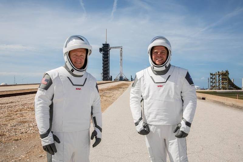 spacex, nasa, historic launch, elon musk, astronaut launch, flacon 9 launch, spacex manned mission, space x nasa manned mission, nasa falcon 9 mission delayed, elon musk manned mission