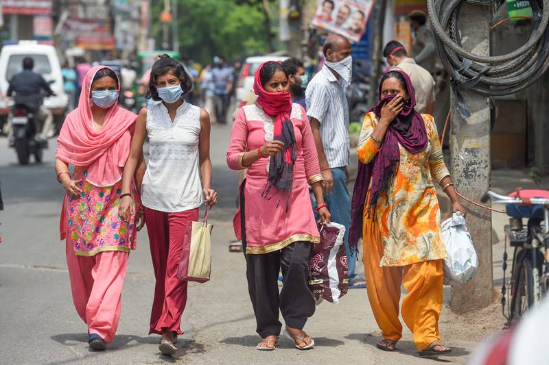 Coronavirus India, Coronavirus, India Lockdown, Coronavirus Lockdown, Lockdown 3.0, covid19, delhi, liquour shop open, liquor shops open in delhi, liquor shops in delhi, lockdown images