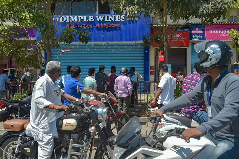 liquor shops open in delhi, liquor shops in delhi, liquor shop open in lockdown, delhi liquor shop, delhi liquor shop open date, delhi liquor news, delhi liquor shop open list, delhi liquor shop open, delhi liquor shop list, delhi liquor shop