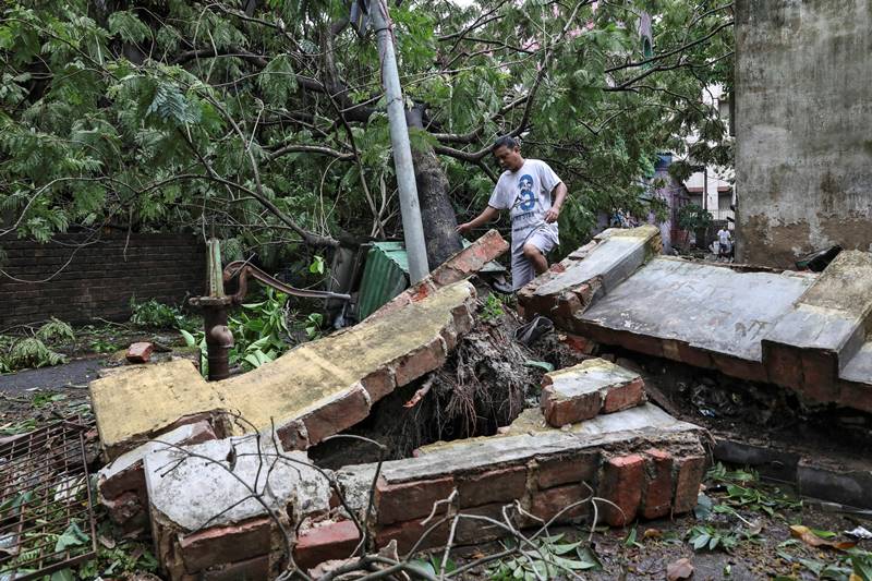 Amphan Cyclone images, india Cyclone photos