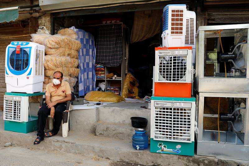 Coronavirus India, Coronavirus, India Lockdown, Coronavirus Lockdown, Lockdown 3.0, covid19, delhi, liquour shop open, liquor shops open in delhi, liquor shops in delhi, lockdown images