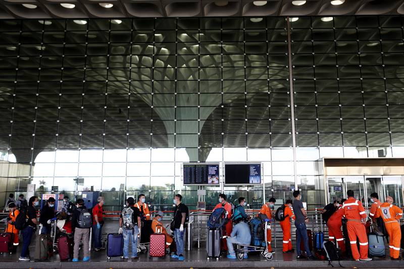flights resume, flights india, domestic flights india coronavirus, domestic flight news, domestic flights, domestic flights news india, domestic flights mumbai airport, domestic flights from mumbai