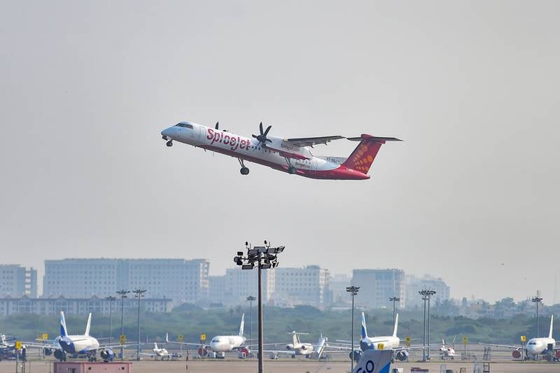 flights resume, flights india, domestic flights india coronavirus, domestic flight news, domestic flights, domestic flights news india, domestic flights mumbai airport, domestic flights from mumbai