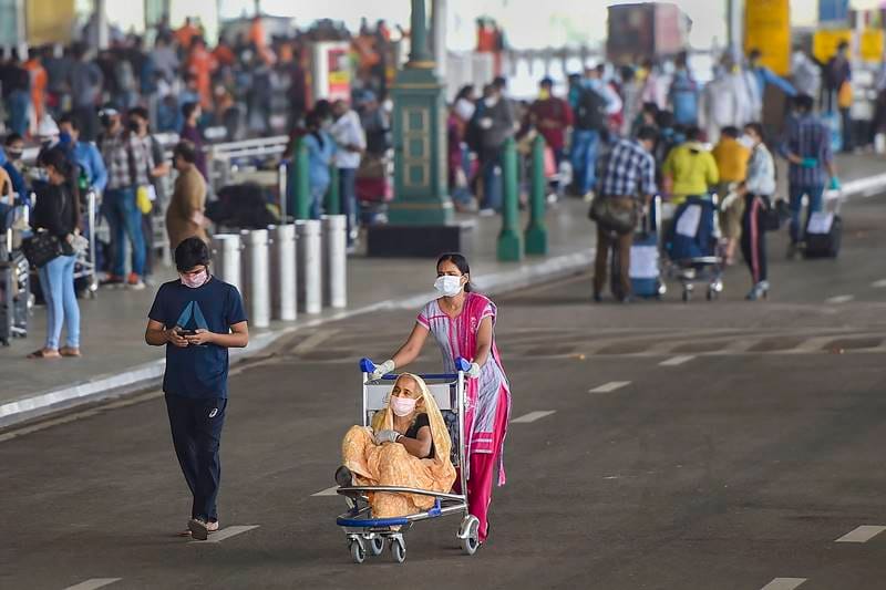 flights resume, flights india, domestic flights india coronavirus, domestic flight news, domestic flights, domestic flights news india, domestic flights mumbai airport, domestic flights from mumbai