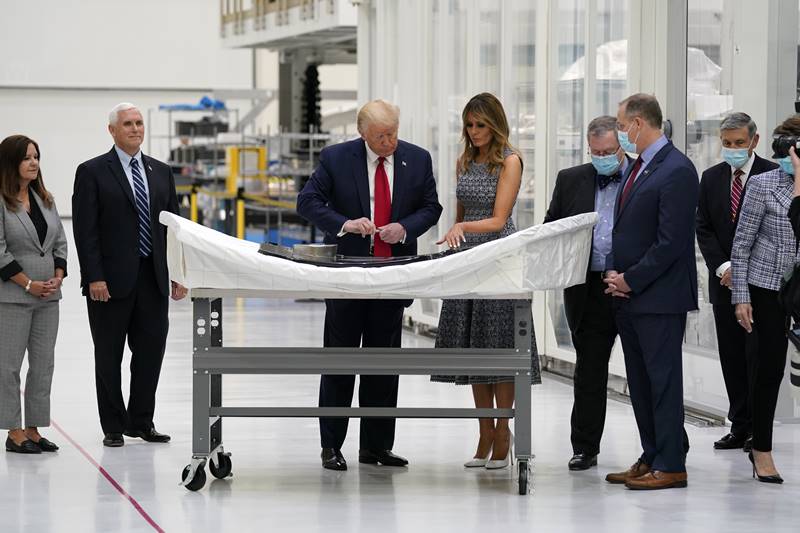 spacex, nasa, historic launch, elon musk, astronaut launch, flacon 9 launch, spacex manned mission, space x nasa manned mission, nasa falcon 9 mission delayed, elon musk manned mission