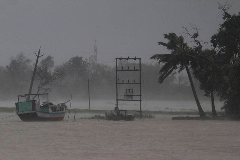 Amphan Cyclone images, india Cyclone photos
