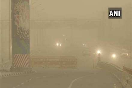 Massive dust storm hits Delhi, visibility dips; Hail storms not good sign for farmers