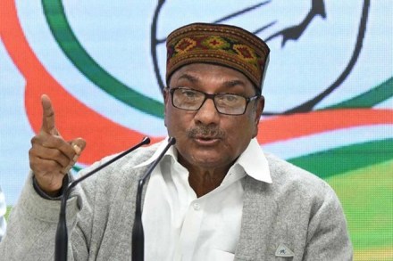 The Congress veteran said though he supported the lockdown earlier, the restrictions are creating economic woes that are being compounded on a daily basis. (PTI)