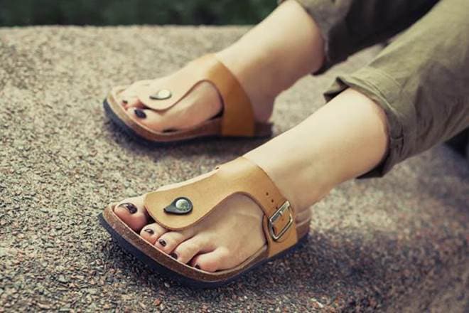 footwear, healthy feet, green grass, health footwear, Von Wellx, Ashish Jain