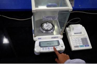 Coronavirus pandemic, covid 19 symptoms, paracetamol, hydroxychloroquine, Pfizer Ltd, Abbott, paracetamol raw material,latest news on coronavirus outbreak