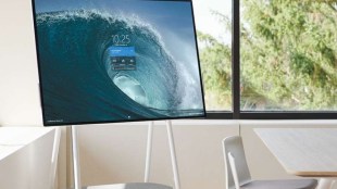 Surface Hub 2S