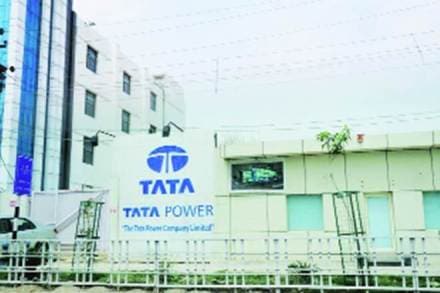 Tata Power to raise Rs 2,600 cr from promoter, set up InvIT for renewable biz Tata Power to raise Rs 2,600 cr from promoter, set up InvIT for renewable biz