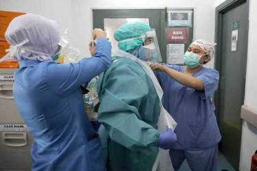 One of the few players in the market offering a breathable yet hydrophobic PPE kit, CREA offers medical practitioners and frontline workers relief from dehydration that occurs on using laminated PPE kits.