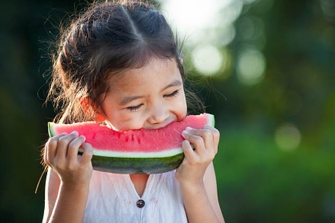 Some of these foods include cucumber, watermelon, mint, sesame, fennel seeds, etc.