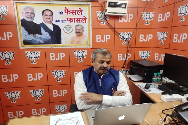 Delhi BJP president Adesh Gupta said that instead of provisional bills, actual ones should be sent to consumers and the facility of payment in instalment be given.