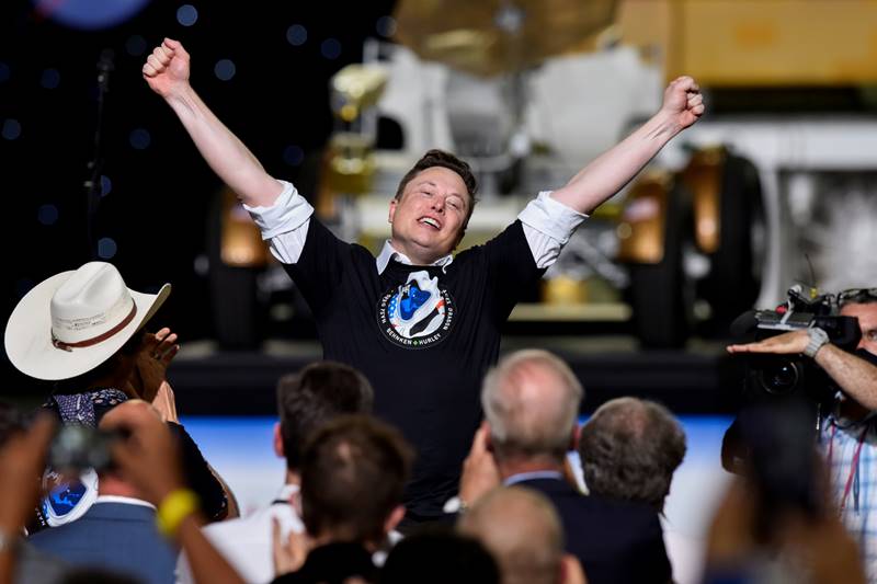 SpaceX, NASA, Elon Musk, SpaceX makes history, NASA astronauts, ISS, NASA images, Doug Hurley, Bob Behnken, America