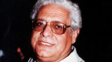 Chatterjee, known for his relatable and slice-of-life films such as "Chhoti Si Baat" and "Rajnigandha", had been suffering from age-related health issues for a while. He died in his sleep at his Santacruz residence, aged 93.
Chatterjee, known for his relatable and slice-of-life films such as "Chhoti Si Baat" and "Rajnigandha", had been suffering from age-related health issues for a while. He died in his sleep at his Santacruz residence, aged 93.