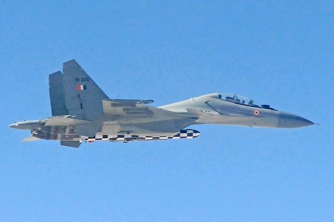 India-china standoff, india china faceoff, line of actual control, lac, ladakh faceoff, defence acquisition council, indian air force, IAF, su-30, mig-29, rafale, india defence arsenal India-china standoff, india china faceoff, line of actual control, lac, ladakh faceoff, defence acquisition council, indian air force, IAF, su-30, mig-29, rafale, india defence arsenal