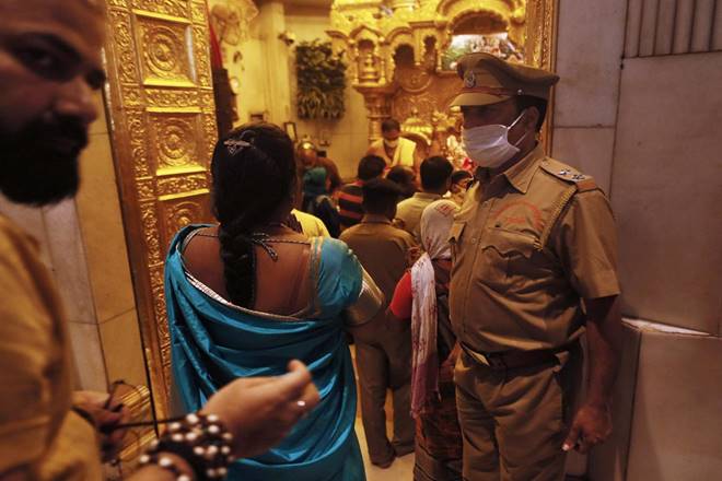 Covid scare: No entry for devotees from outside Madhya Pradesh in Mahakal temple Covid scare: No entry for devotees from outside Madhya Pradesh in Mahakal temple