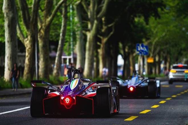 formula e race at home, virtual race, mahindra racing