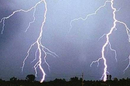 death due to lightening in bihar