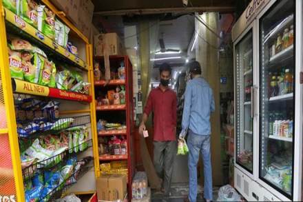 Shoppers stop: Shopkeepers open doors but customers elusive; non-essential purchases halt