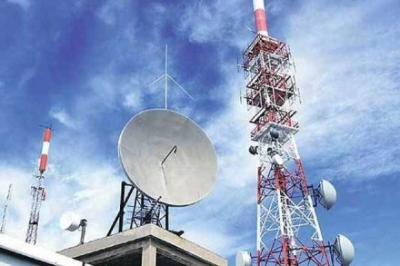 The licence fee and SUC is charged as a percentage of service provider’s adjusted gross revenue (AGR)—8% and 3-5% respectively.