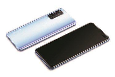 The all-new Aura Screen Light feature will allow you to enjoy studio-style illumination even in unfavourable light conditions.