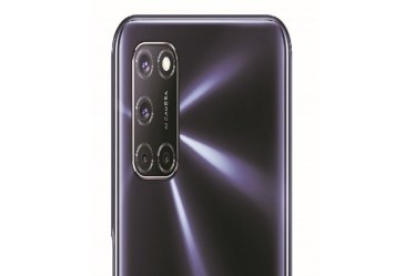 For those addicted to taking selfies, the A52 sports a 16MP punch-hole front camera with f2.0 large-aperture lens, to ensure selfie optimisation under various lighting conditions.