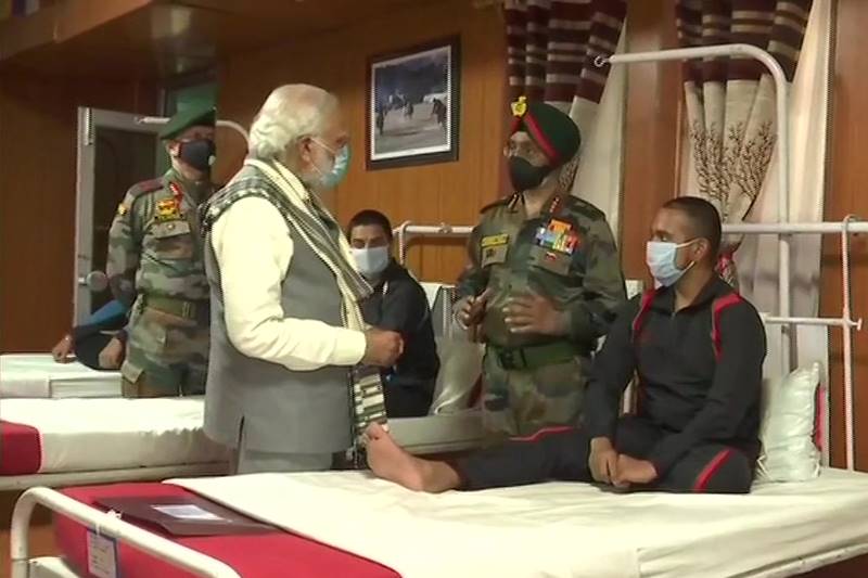 Modi in Ladakh, Narendra Modi, Modi in Ladakh pics, CDS Bipin Rawat, Ladakh leh, India China news latest updates