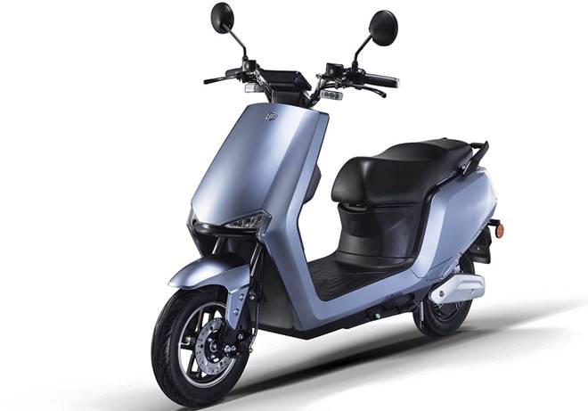 BGAUSS A2 electric scooter