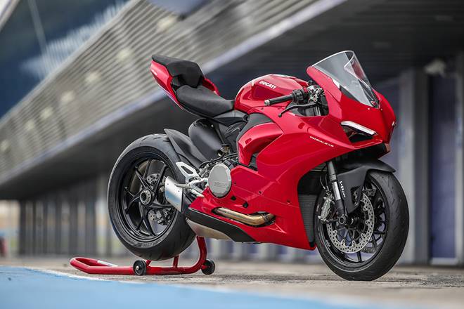 Ducati Panigale V2 bookings open in India: Token amount, expected price & all you need to know