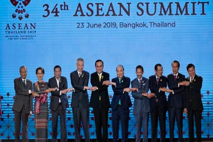 Leaders of the Association of Southeast Asian Nations (ASEAN) from left, Malaysian Prime Minister Mahathir Mohamad, Myanmar leader Aung San Suu Kyi, Philippines President Rodrigo Duterte, Singaporean Prime Minister Lee Hsien Loong, Thailand Prime Minister Prayuth Chan-ocha, Vietnamese Prime Minister Nguyen Xuan Phuc, Brunei Sultan Hassanal Bolkiah, Cambodian Prime Minister Hun Sen, Indonesian President Joko Widodo and Laos Prime Minister Thongloun Sisoulith pose for a group photo during the opening ceremony of the ASEAN leaders summit in Bangkok, Thailand, Sunday, June 23, 2019. (AP Photo/Gemunu Amarasinghe) Leaders of the Association of Southeast Asian Nations (ASEAN) from left, Malaysian Prime Minister Mahathir Mohamad, Myanmar leader Aung San Suu Kyi, Philippines President Rodrigo Duterte, Singaporean Prime Minister Lee Hsien Loong, Thailand Prime Minister Prayuth Chan-ocha, Vietnamese Prime Minister Nguyen Xuan Phuc, Brunei Sultan Hassanal Bolkiah, Cambodian Prime Minister Hun Sen, Indonesian President Joko Widodo and Laos Prime Minister Thongloun Sisoulith pose for a group photo during the opening ceremony of the ASEAN leaders summit in Bangkok, Thailand, Sunday, June 23, 2019. (AP Photo/Gemunu Amarasinghe)