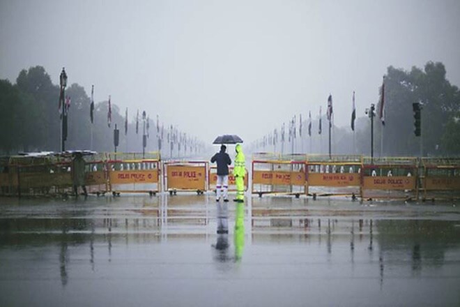 The department predicted rainfall for Delhi, Noida, Greater Noida, Faridabad, and Ghaziabad. 