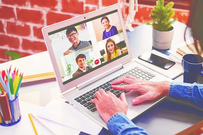 The chat room feature has been incorporated by many apps into their user interface allowing smooth communication.