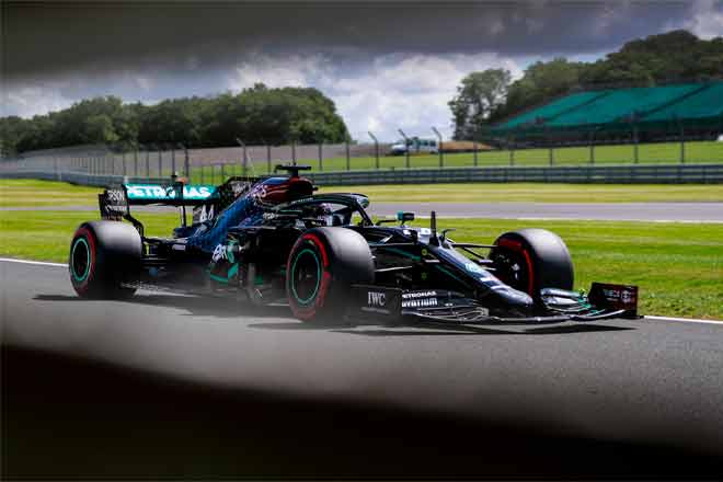 F1 2020: Hamilton wins dramatic British GP on three wheels as RedBull throw away victory