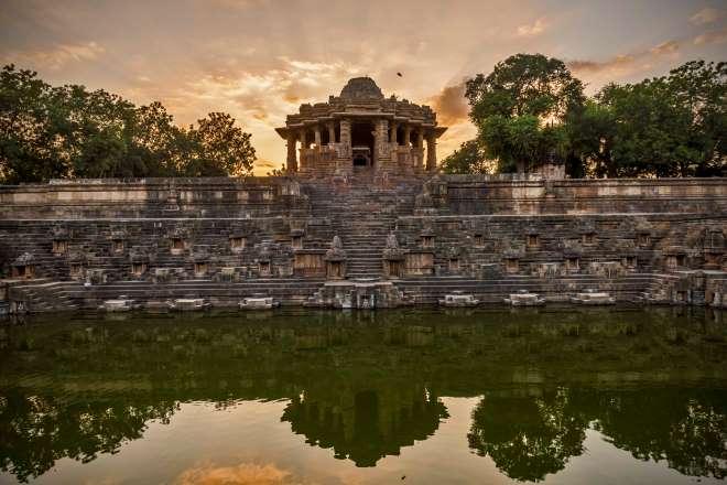 The temple is located a mere 35 kms away from Mehsana.q